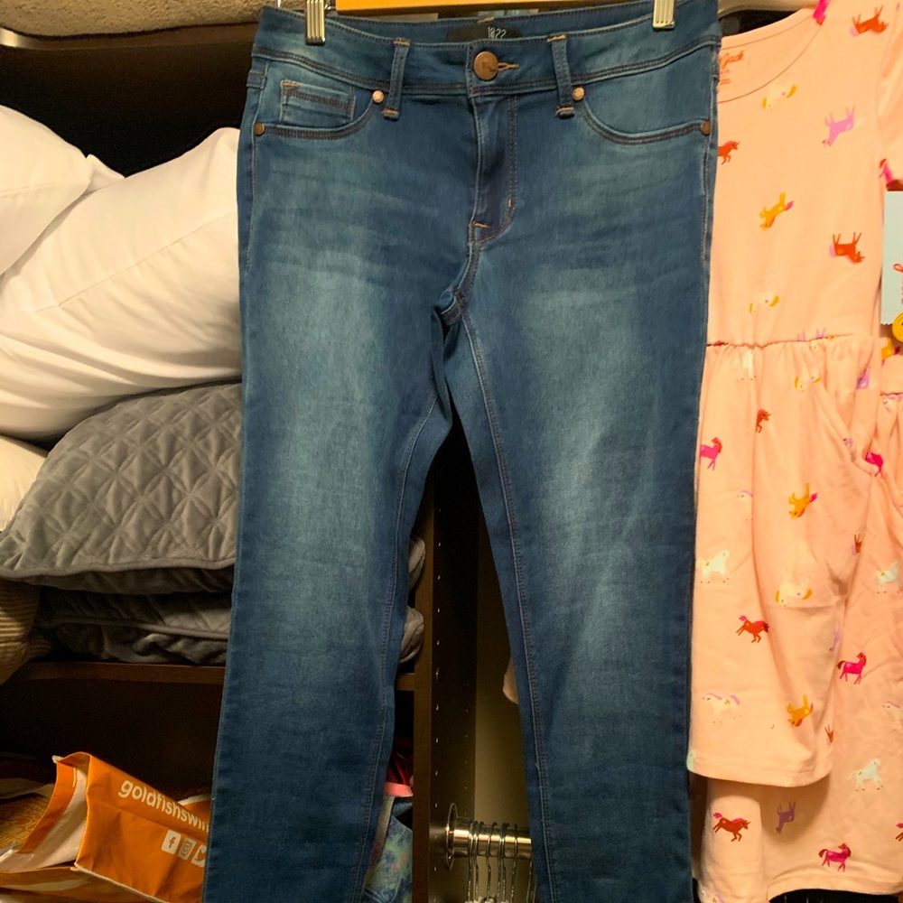 1822 denim butter jeans 4/27, 28” inseam